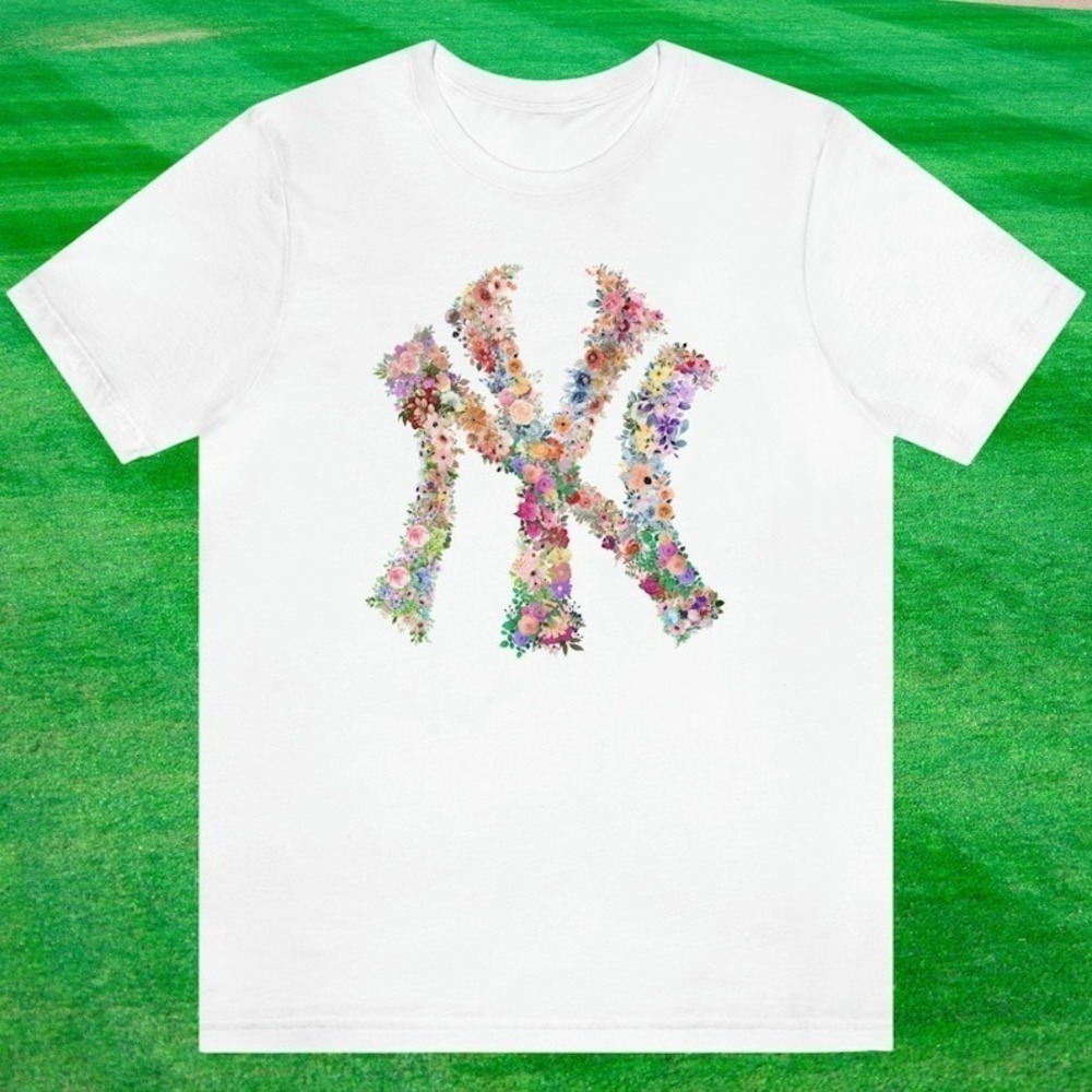 New York City Flower Classic Retro Streetwear Aesthetic Unisex T-Shirt - Picture 1 of 4